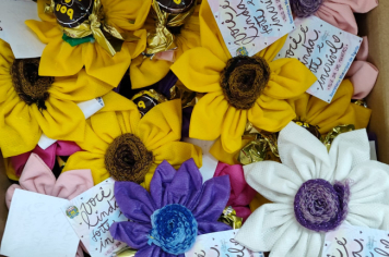 Foto - Comemoração do dia Internacional da mulher! Grupos de atividades motivacionais Rosa Rubra e Vida em forma. e tambem a Terceira Idade